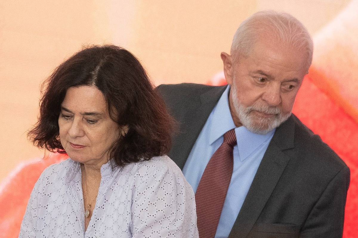 profissionais-da-saude-cobram-de-lula-vacina-atualizada-contra-a-covid