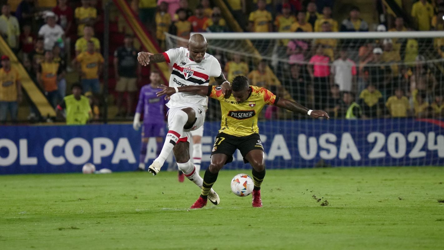 sao-paulo-ganha-mais-uma-na-libertadores;-fortaleza-vence-o-boca
