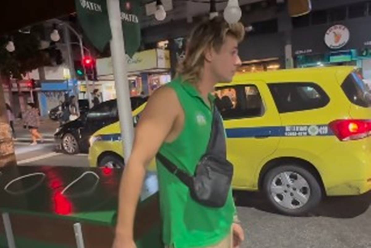 ex-gala-da-malhacao-ganha-novo-carrinho-para-vender-bebida-no-rio