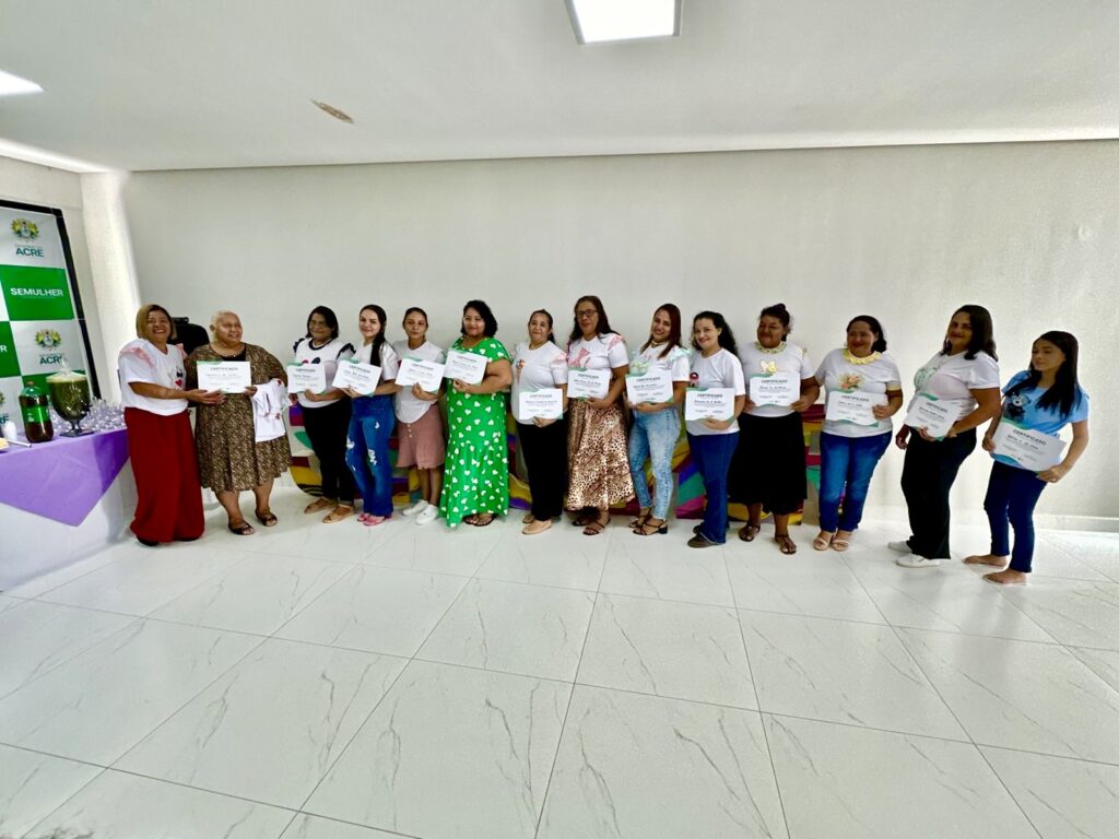 semulher-certifica-mulheres-em-cursos-profissionalizantes-na-capital-e-no-interior