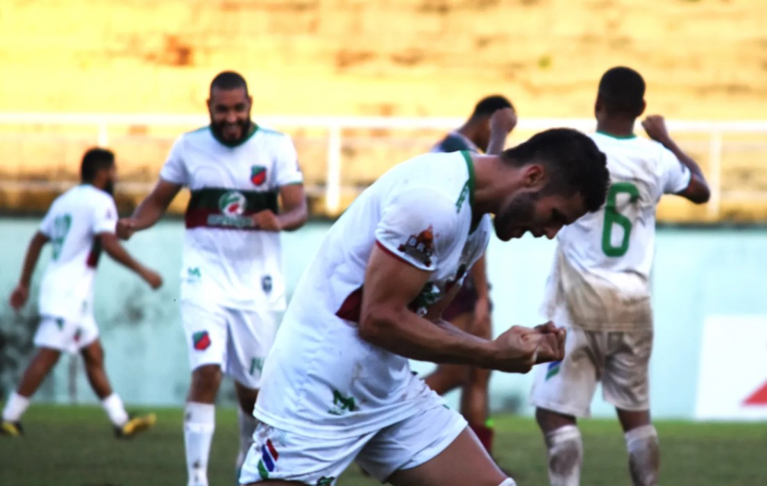 Jogadores do Humaitá comemoram vitória contra o Independência. Foto/Manoel Façanha