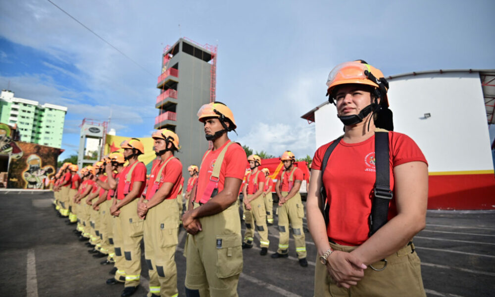 governo-do-acre-coloca-corpo-de-bombeiros-a-disposicao-do-governo-gaucho