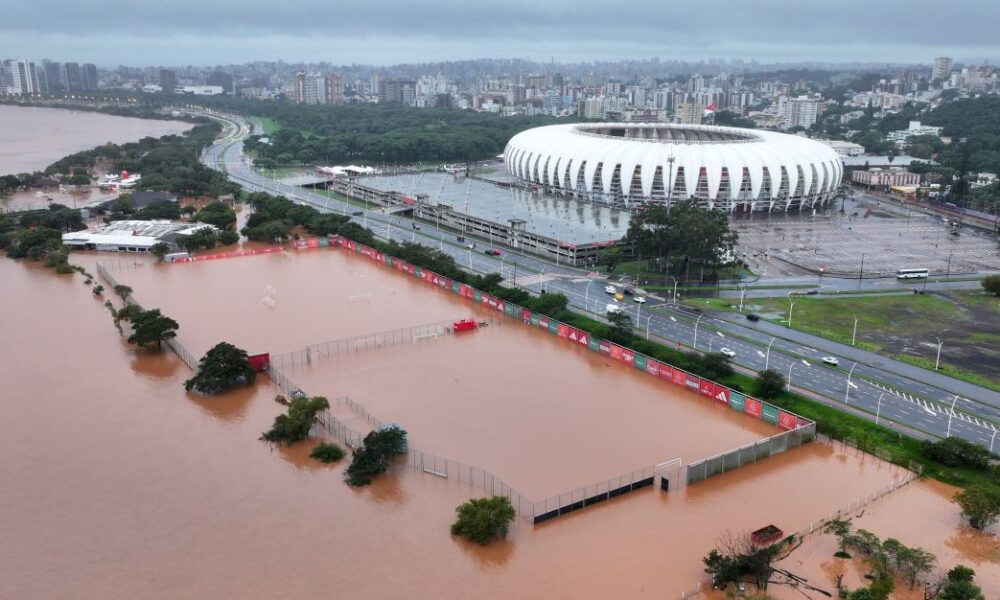 cts-do-gremio-e-internacional-sao-atingidos-pela-enchente-em-porto-alegre