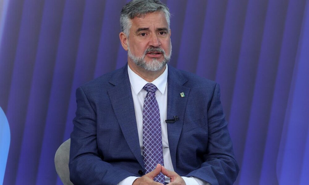 nao-vai-ter-limite-orcamentario-para-ajudar-o-rs,-diz-ministro