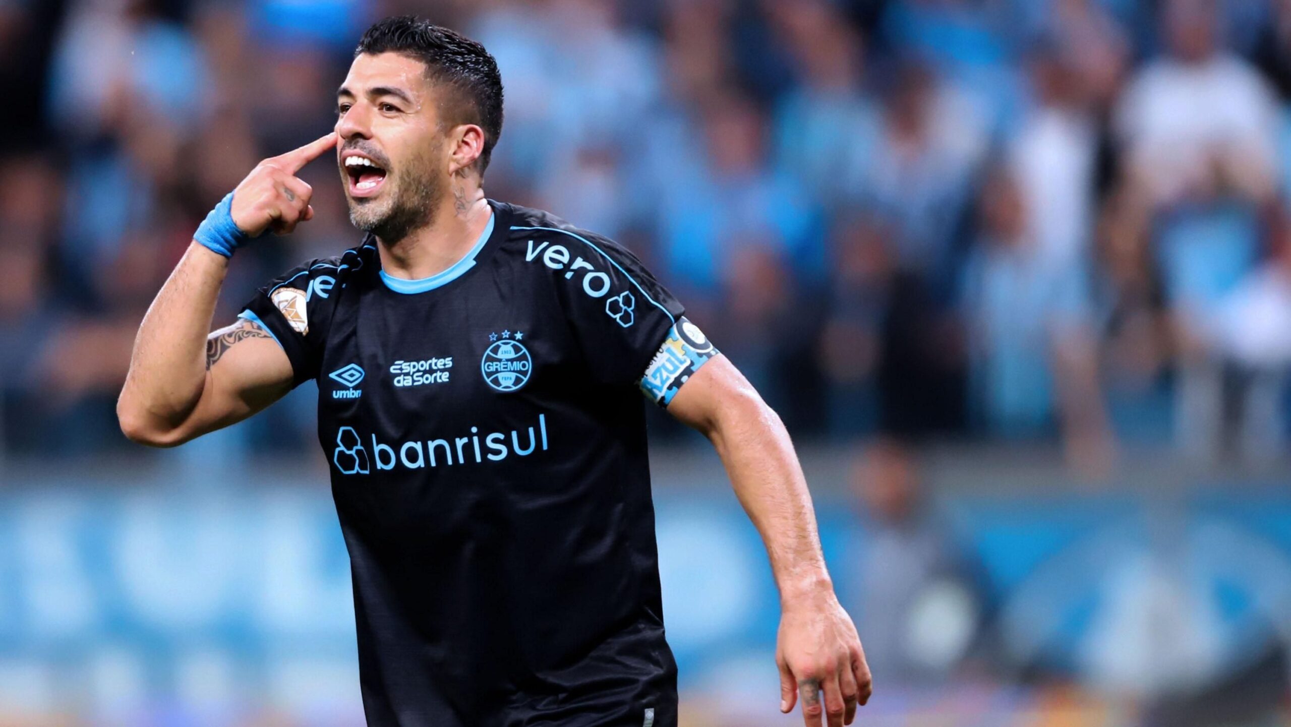 ex-gremio,-luis-suarez-promove-campanha-de-doacoes-as-vitimas-das-chuvas-no-rs