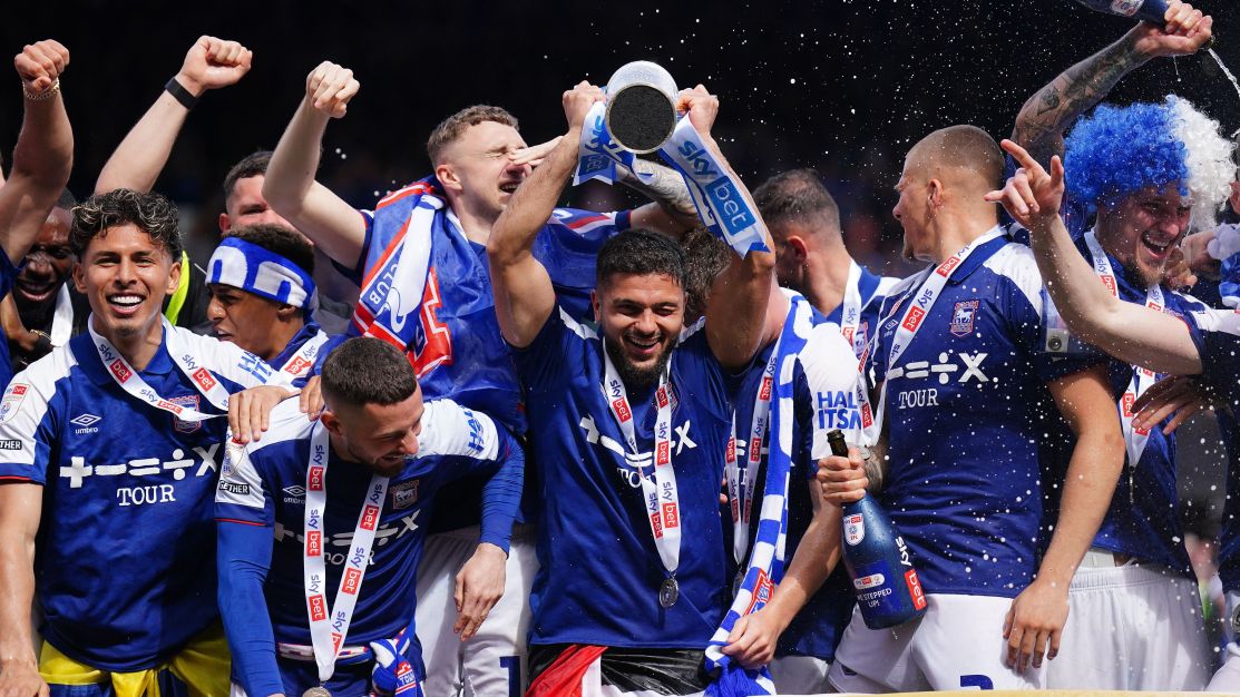 rumo-a-premier-league,-ipswich-town-repete-feito-do-manchester-city