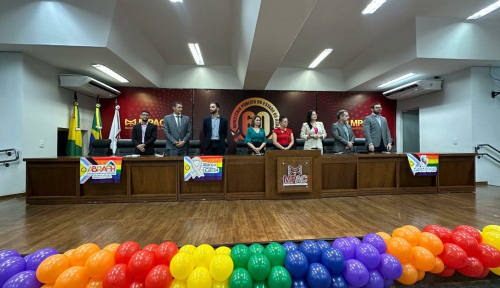 governo-realiza-oficina-de-letramento-sobre-os-direitos-humanos-da-populacao-lgbtq+