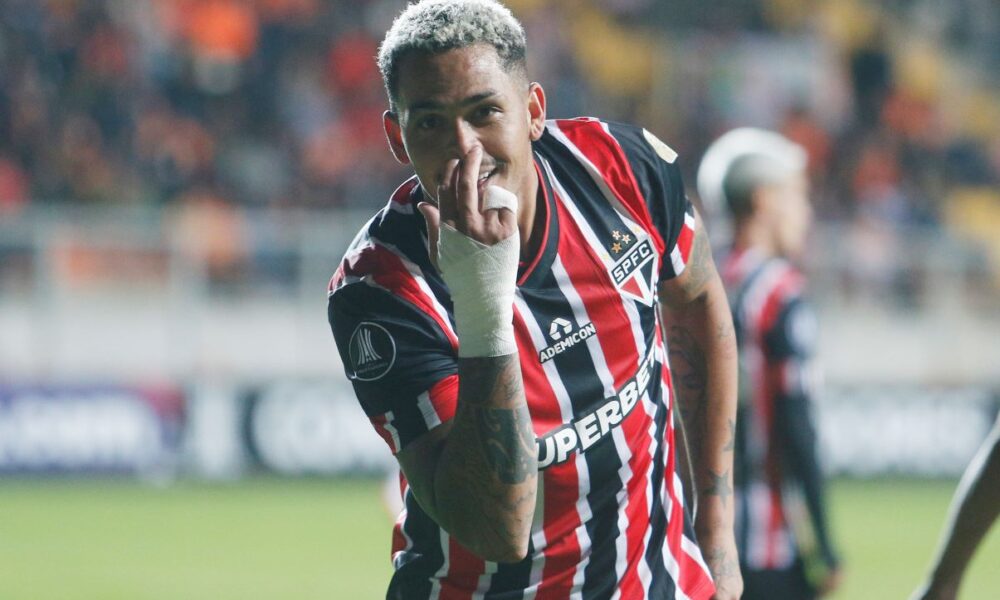 sao-paulo-vence-a-terceira-seguida-e-avanca-de-fase-na-libertadores