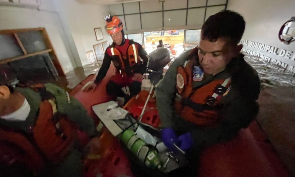 “trabalhamos-24-horas,-nunca-vi-nada-como-essa-tragedia”,-diz-major-dos-bombeiros-de-sp-no-rs-a-cnn