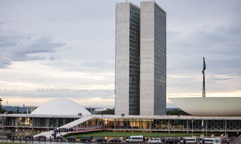 congresso-encerra-semana-com-aprovacao-de-projetos-voltados-ao-rs