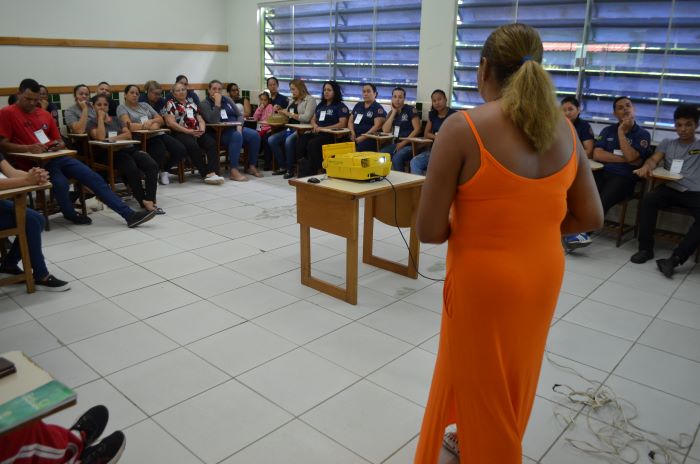 educacao-realiza-oficina-de-autocuidados-para-professores-da-escola-wilson-barbosa