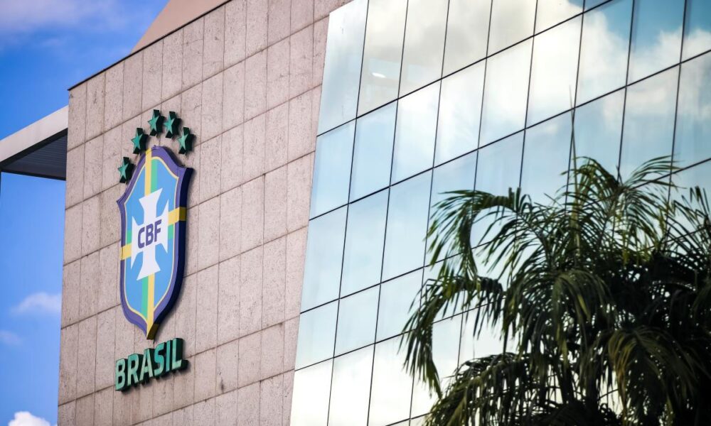 em-meio-a-debate-sobre-paralisacao,-cbf-convoca-clubes-para-reuniao