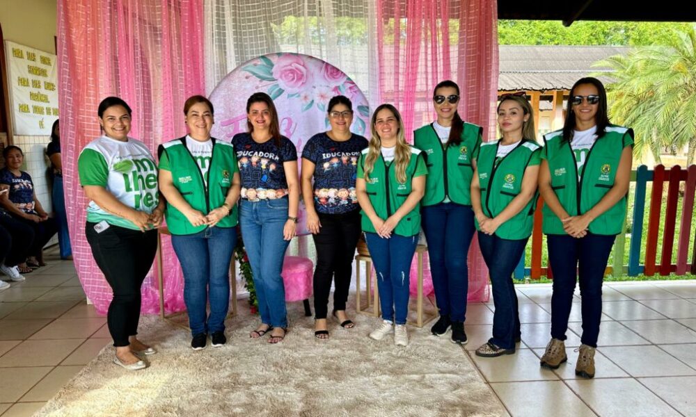 semulher-realiza-acao-com-onibus-lilas-em-porto-acre