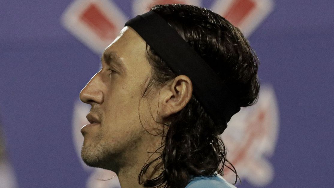 corinthians-tenta-segurar-cassio-e-oferece-dois-anos-de-contrato;-cruzeiro segue confiante