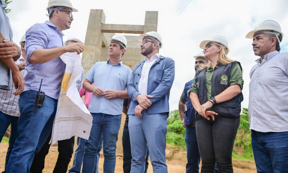 governador-vistoria-obra-da-ponte-da-siberia-que-deve-ser-entregue-ate-o-final-do-ano