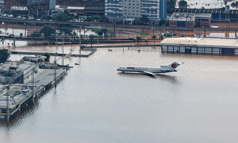 base-aerea-de-canoas-tera-voos-comerciais-apos-enchentes-no-rs